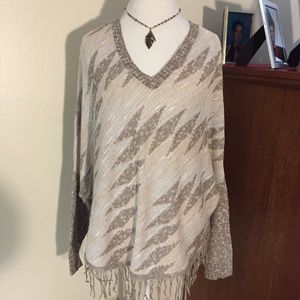 Women’s Patterned V-Neck Sweater with Fringe, XL.